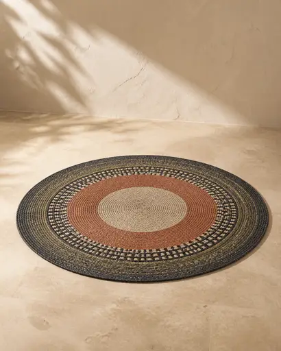 Round Outdoor Accent Rug